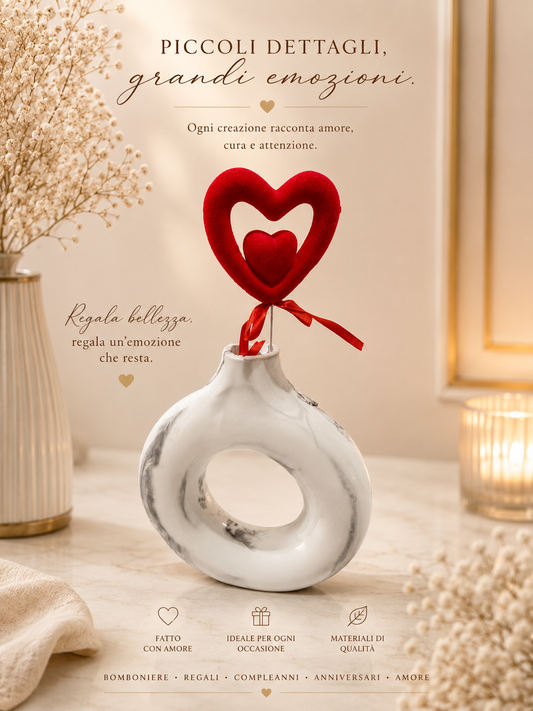 Vaso Love con Cuore Decorativo